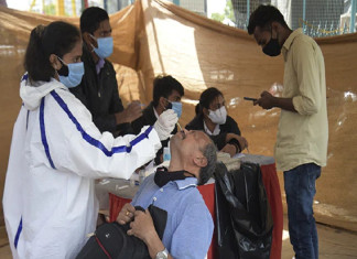 भारत में बीते 24 घंटों में 4 हजार से ज्यादा कोरोना के नए केस दर्ज, 20 संक्रमितों की मौत